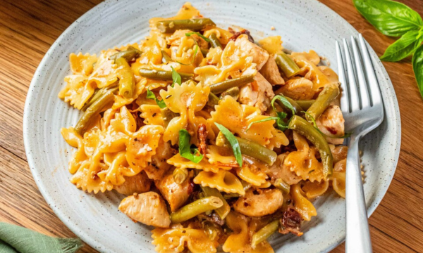 Green Bean & Sun-dried Tomato Bowtie Pasta